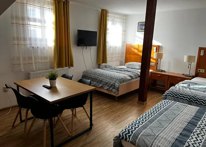 V Zatacce Гостевой дом 3*