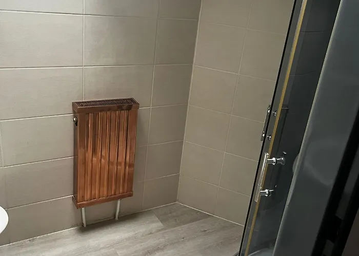 V Zatacce 3*